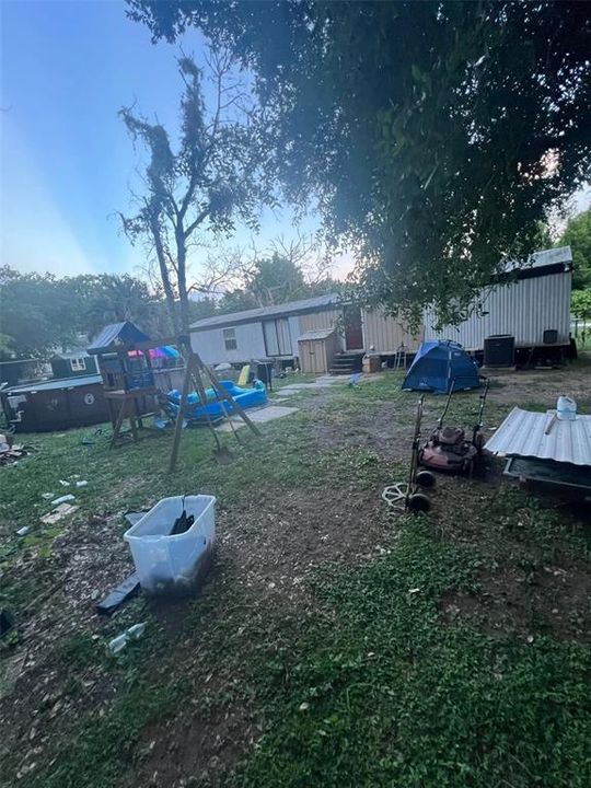 For Sale: $100,000 (3 beds, 2 baths, 904 Square Feet)