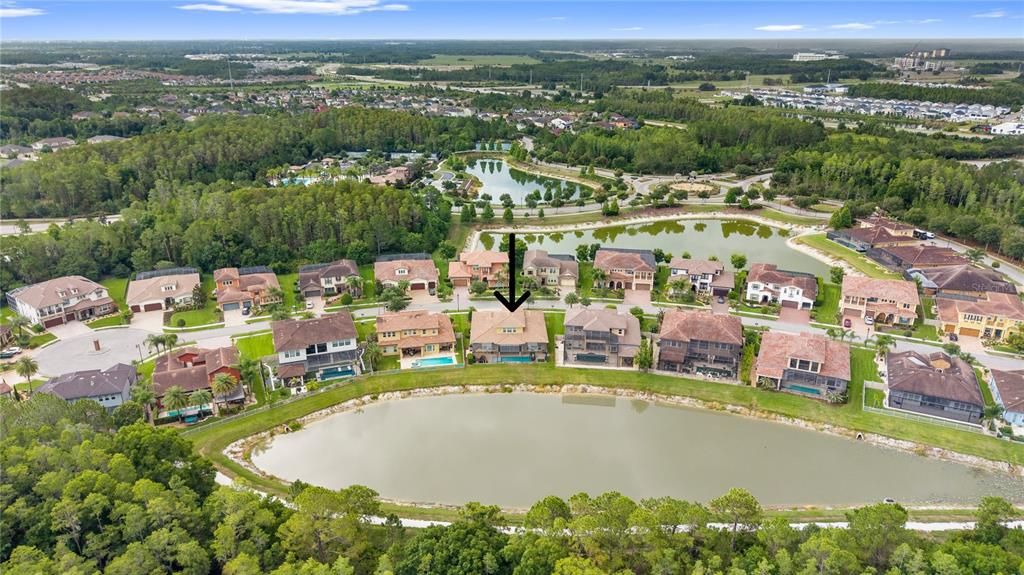Под контрактом: $1,250,000 (4 спален, 3 ванн, 4153 Квадратных фут)