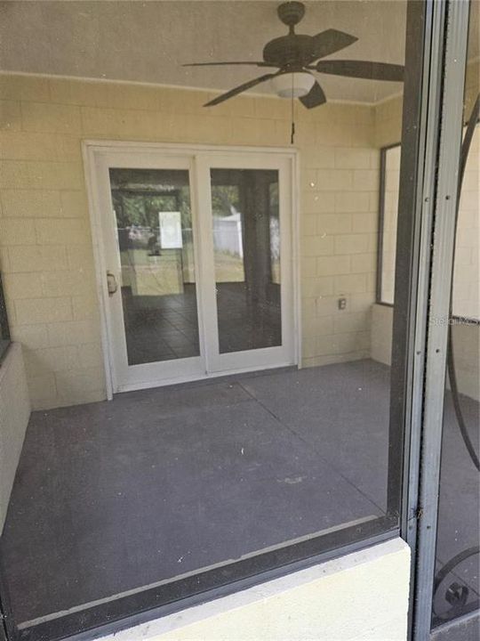 For Rent: $1,950 (3 beds, 2 baths, 1370 Square Feet)