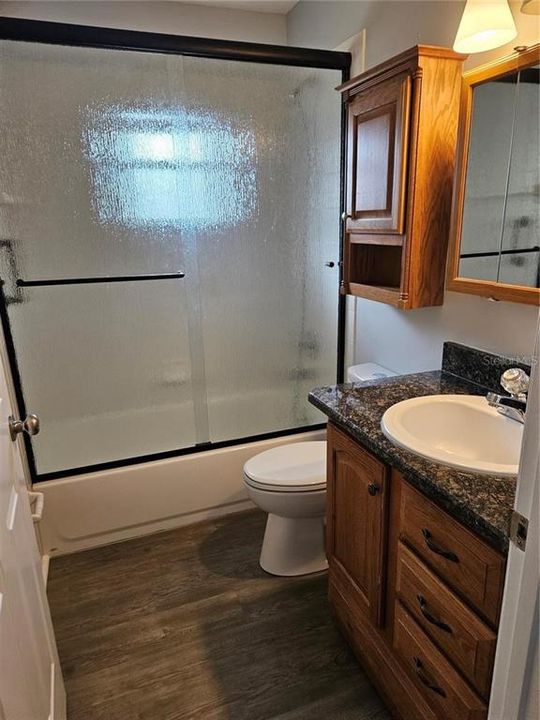 For Rent: $1,950 (3 beds, 2 baths, 1370 Square Feet)