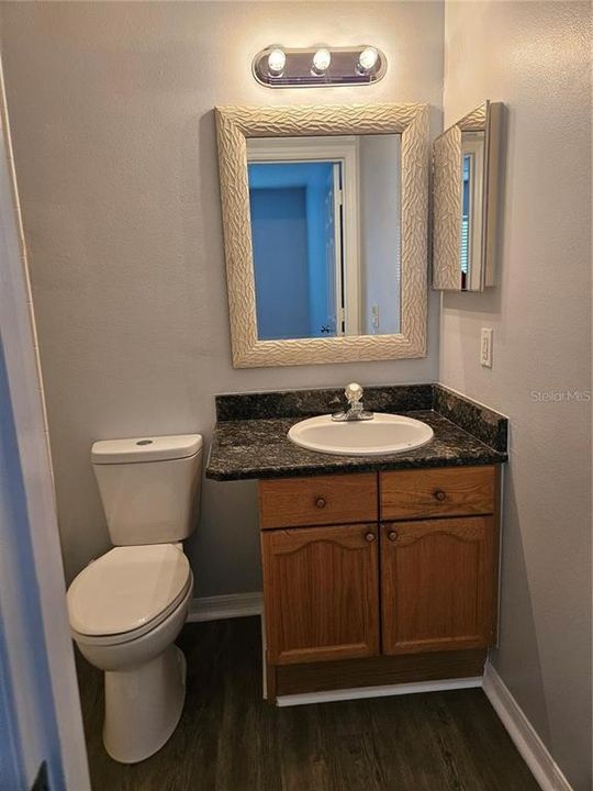 For Rent: $1,950 (3 beds, 2 baths, 1370 Square Feet)
