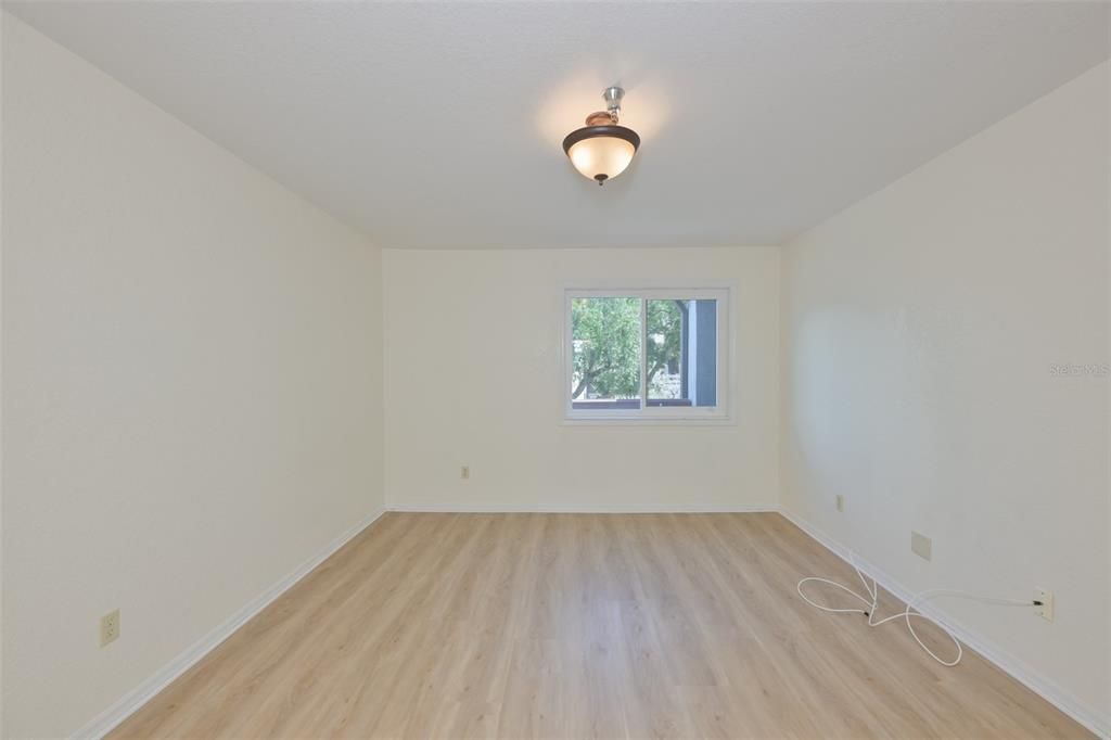 En Venta: $160,000 (2 camas, 2 baños, 1028 Pies cuadrados)