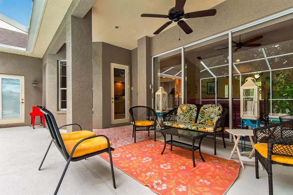 En Venta: $750,000 (4 camas, 3 baños, 3104 Pies cuadrados)