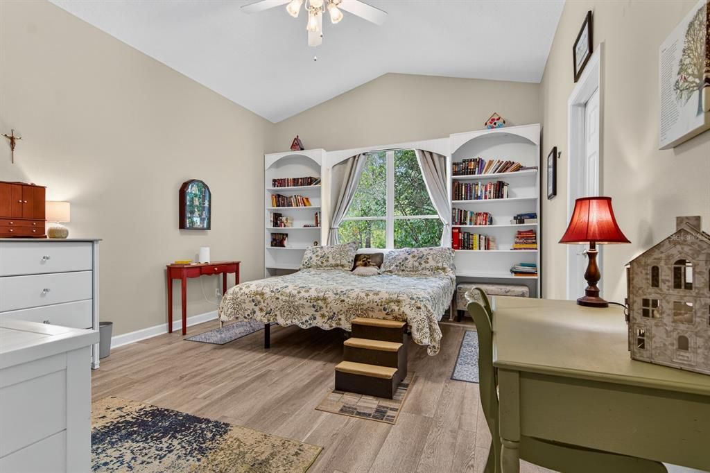 En Venta: $750,000 (4 camas, 3 baños, 3104 Pies cuadrados)