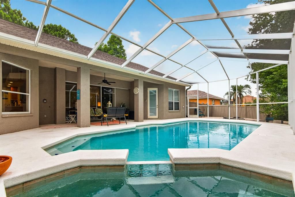 En Venta: $750,000 (4 camas, 3 baños, 3104 Pies cuadrados)