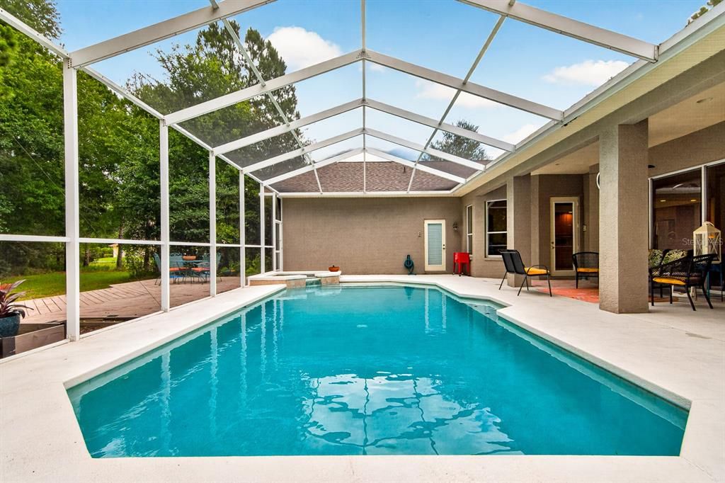 En Venta: $750,000 (4 camas, 3 baños, 3104 Pies cuadrados)