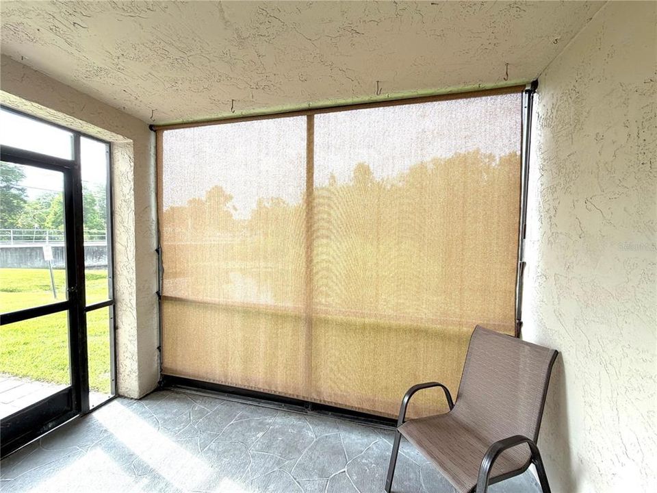 For Sale: $245,000 (2 beds, 2 baths, 955 Square Feet)