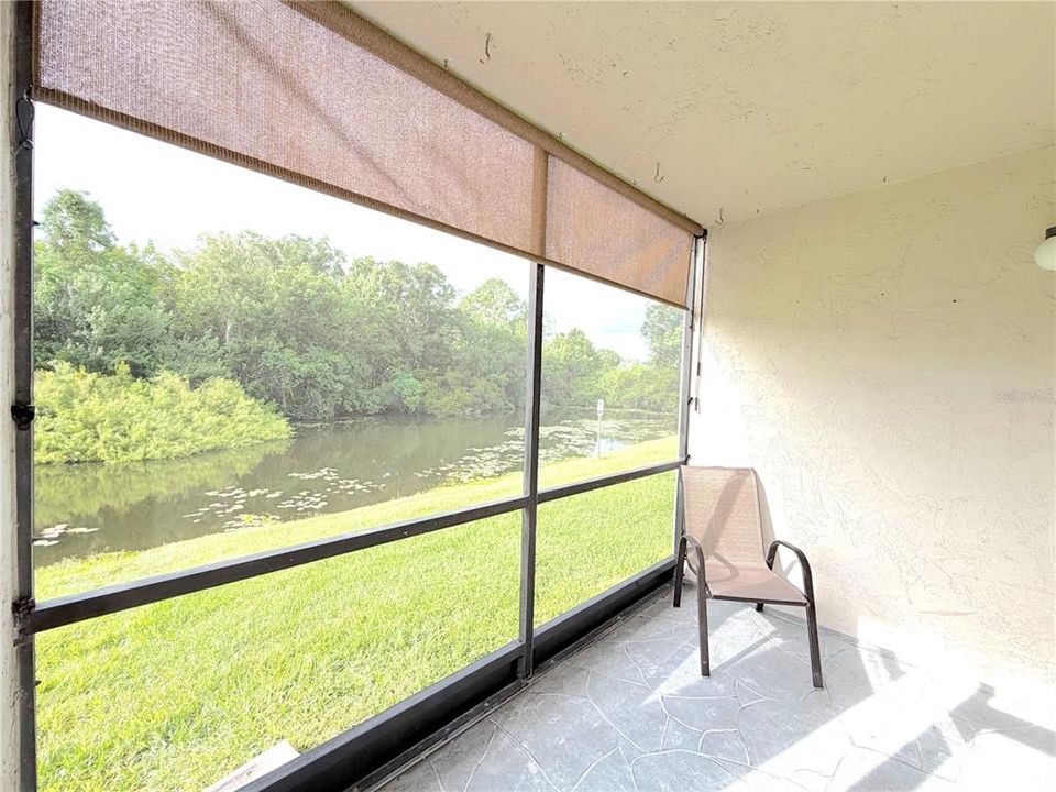 For Sale: $245,000 (2 beds, 2 baths, 955 Square Feet)
