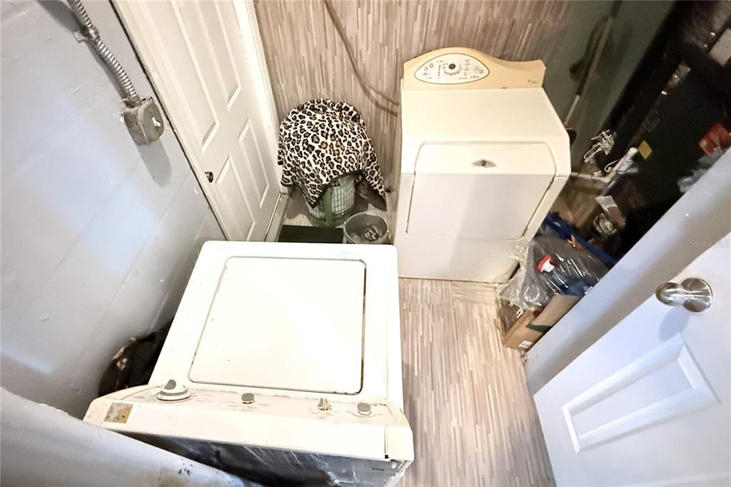 На продажу: $315,000 (3 спален, 2 ванн, 1025 Квадратных фут)