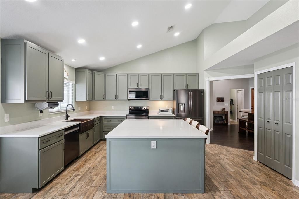 For Sale: $474,900 (3 beds, 2 baths, 1783 Square Feet)
