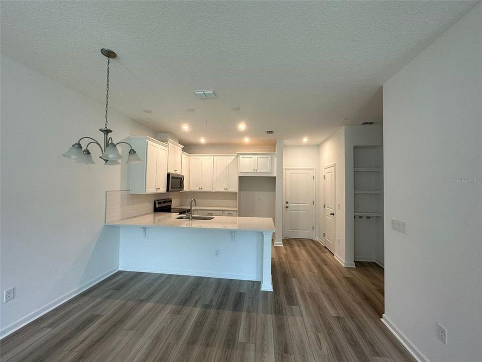 В аренду: $2,700 (3 спален, 2 ванн, 1627 Квадратных фут)