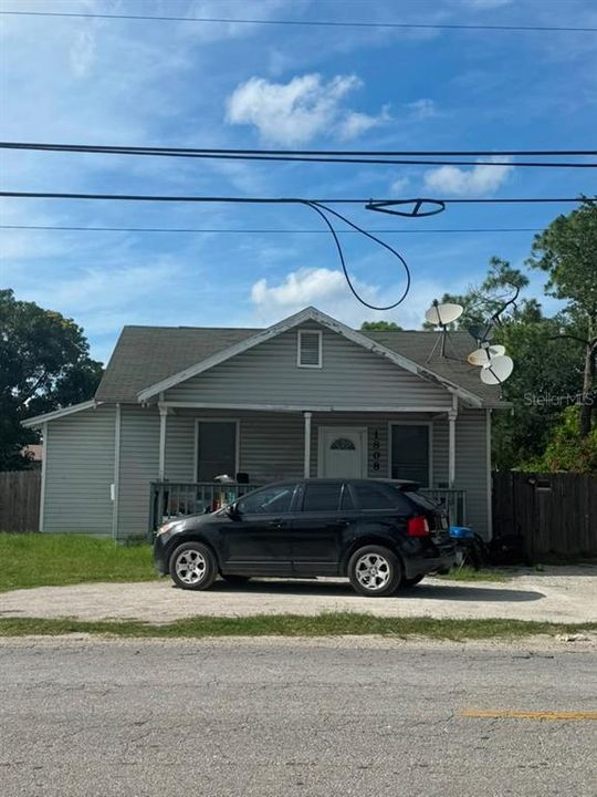 For Sale: $189,900 (2 beds, 2 baths, 920 Square Feet)