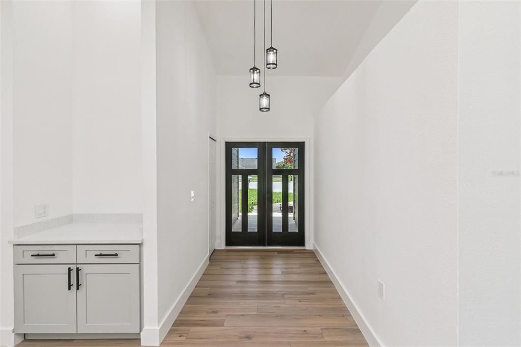 For Sale: $515,000 (4 beds, 2 baths, 2054 Square Feet)