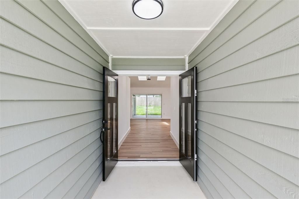 For Sale: $515,000 (4 beds, 2 baths, 2054 Square Feet)