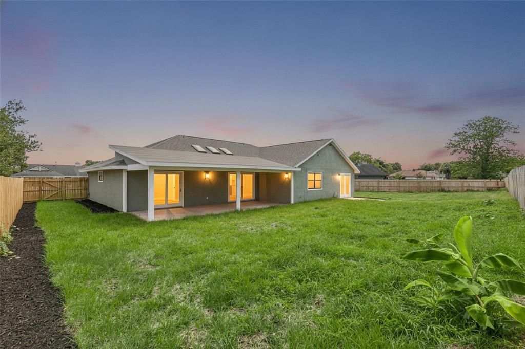 For Sale: $515,000 (4 beds, 2 baths, 2054 Square Feet)