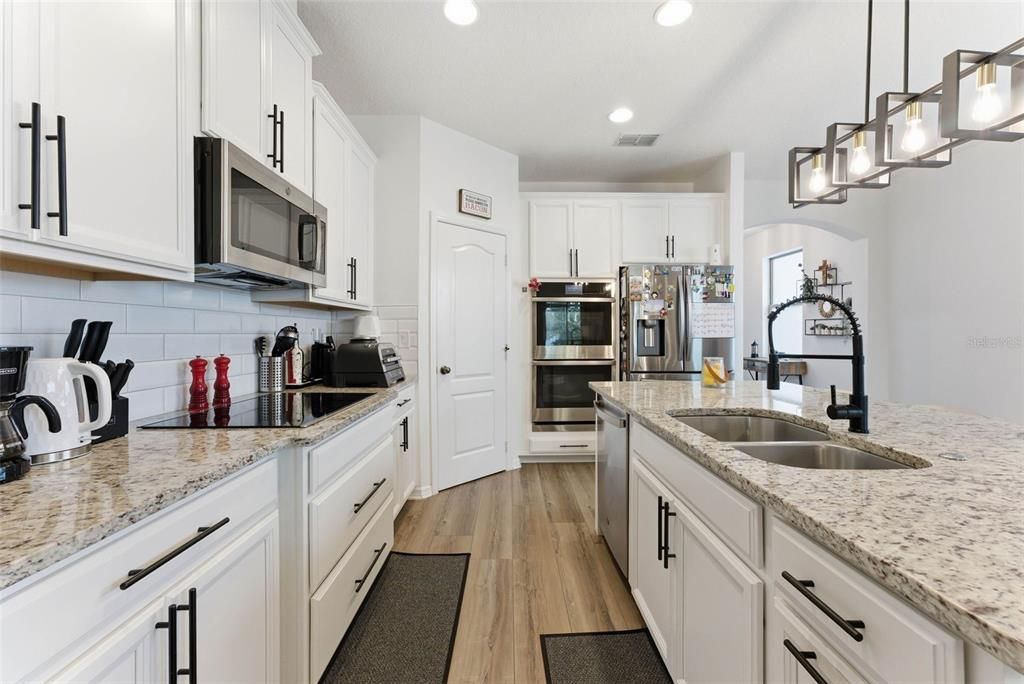 В аренду: $2,950 (4 спален, 2 ванн, 2112 Квадратных фут)