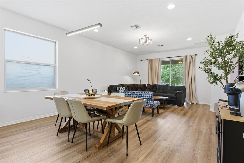 В аренду: $2,950 (4 спален, 2 ванн, 2112 Квадратных фут)