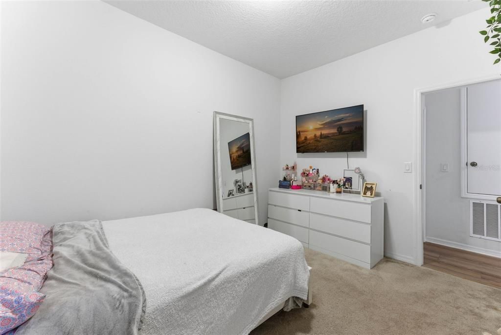 В аренду: $2,950 (4 спален, 2 ванн, 2112 Квадратных фут)