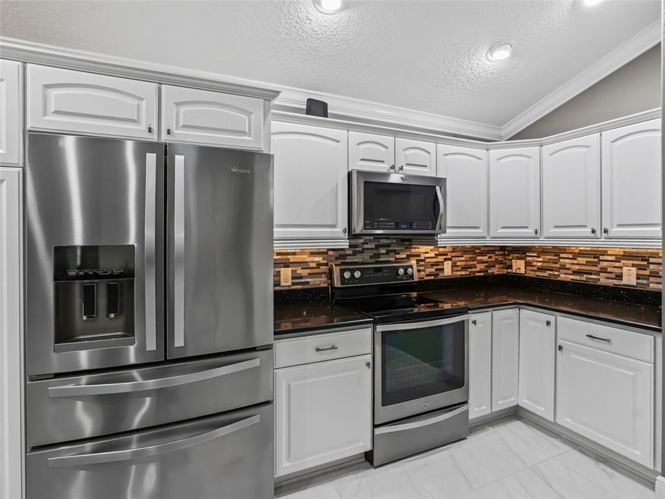 En Renta: $3,450 (3 camas, 2 baños, 1913 Pies cuadrados)