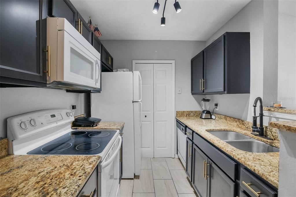 En Venta: $210,000 (2 camas, 2 baños, 1042 Pies cuadrados)