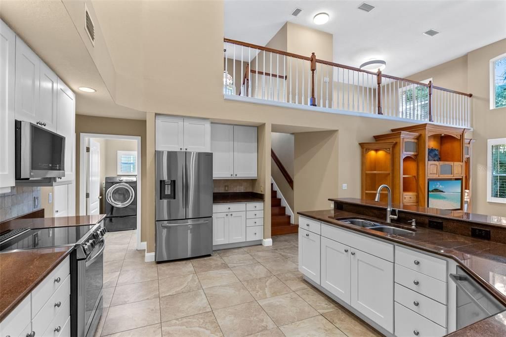For Sale: $685,000 (4 beds, 3 baths, 3246 Square Feet)