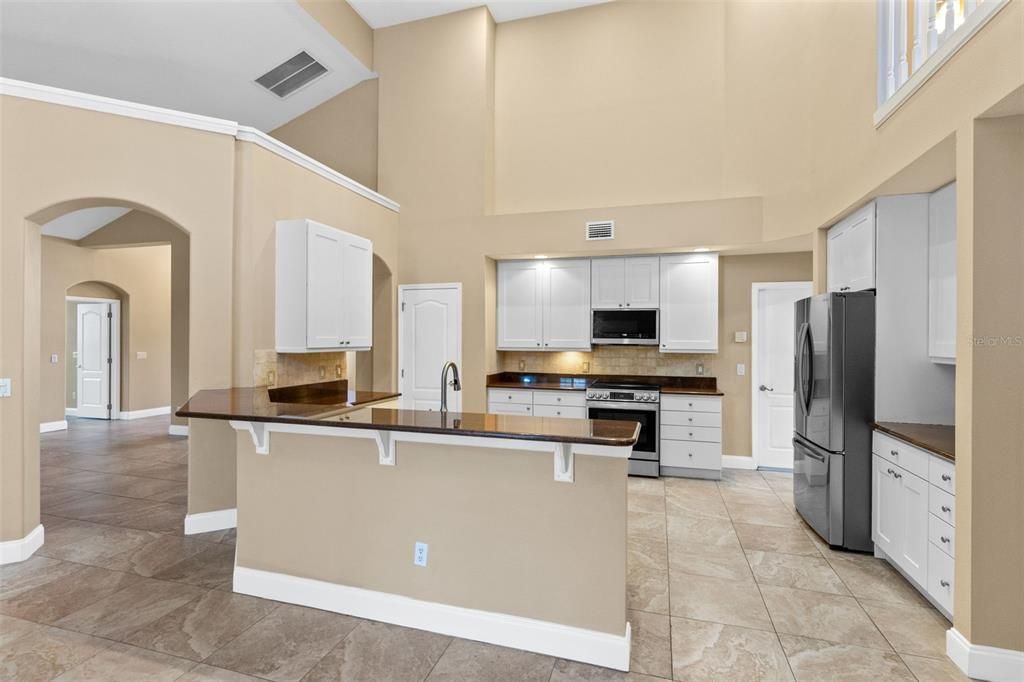 For Sale: $685,000 (4 beds, 3 baths, 3246 Square Feet)
