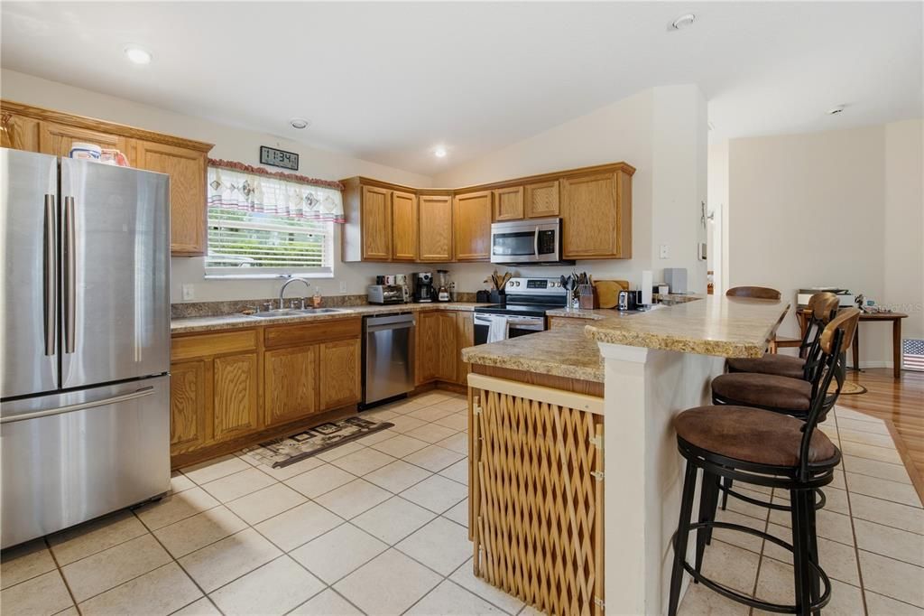 For Sale: $499,000 (3 beds, 2 baths, 1808 Square Feet)