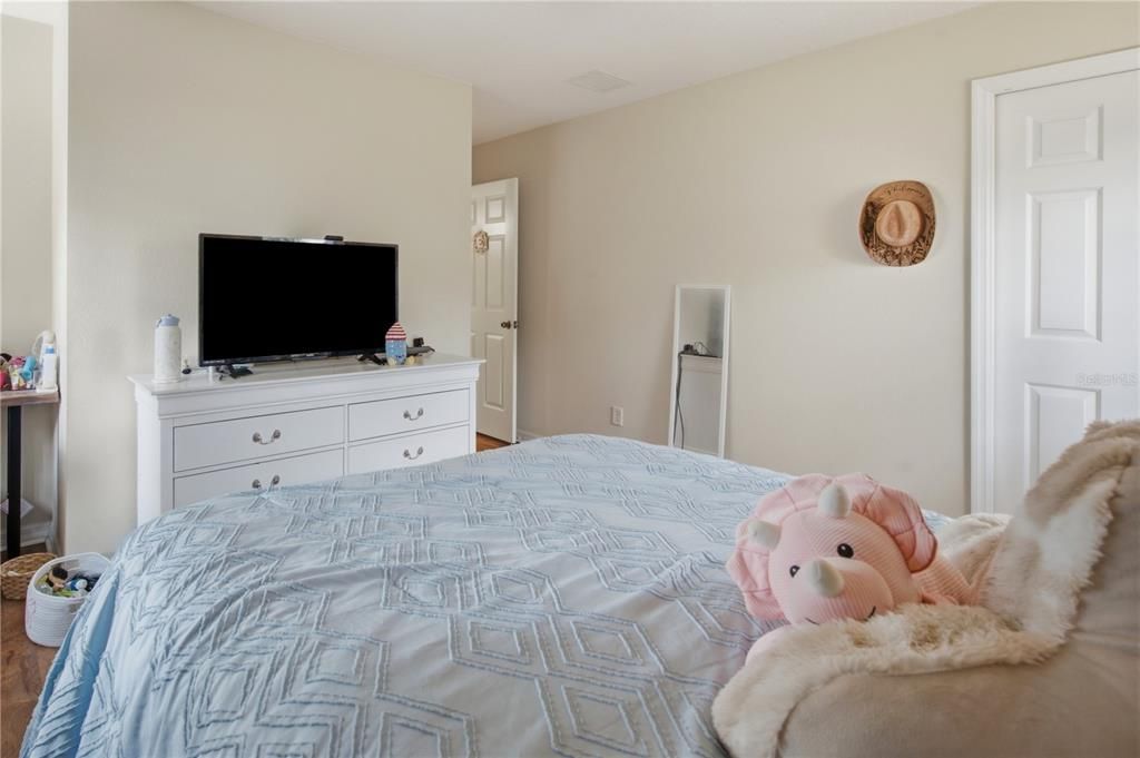 For Sale: $499,000 (3 beds, 2 baths, 1808 Square Feet)