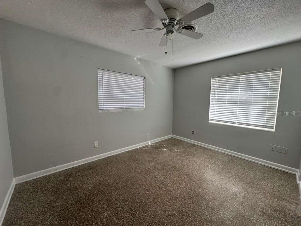 For Rent: $1,700 (3 beds, 1 baths, 1619 Square Feet)