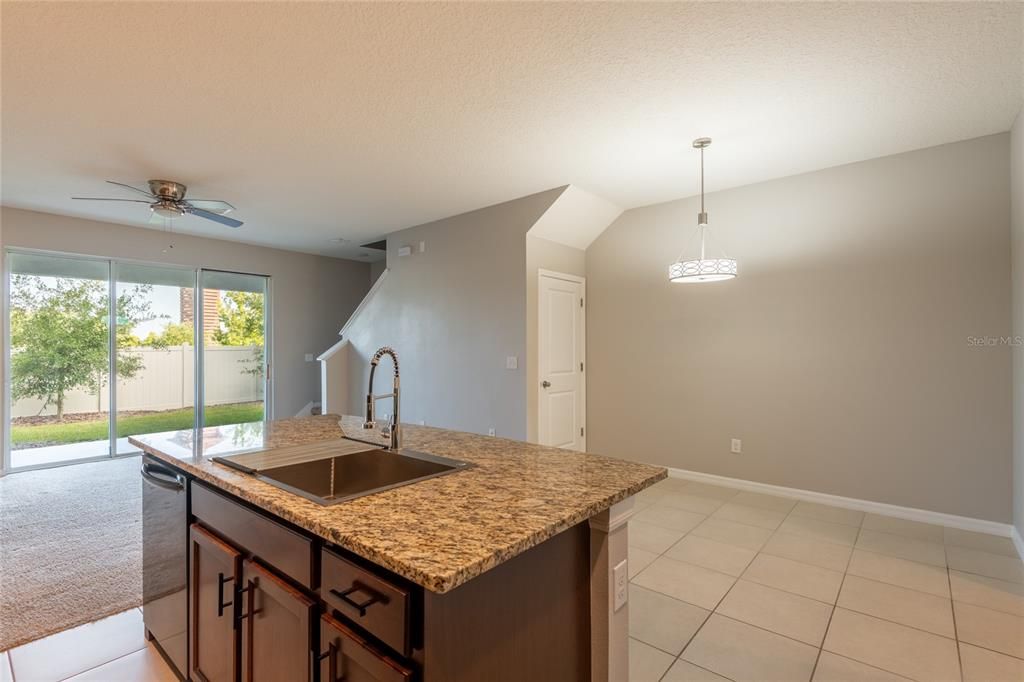 For Sale: $269,900 (3 beds, 2 baths, 1673 Square Feet)