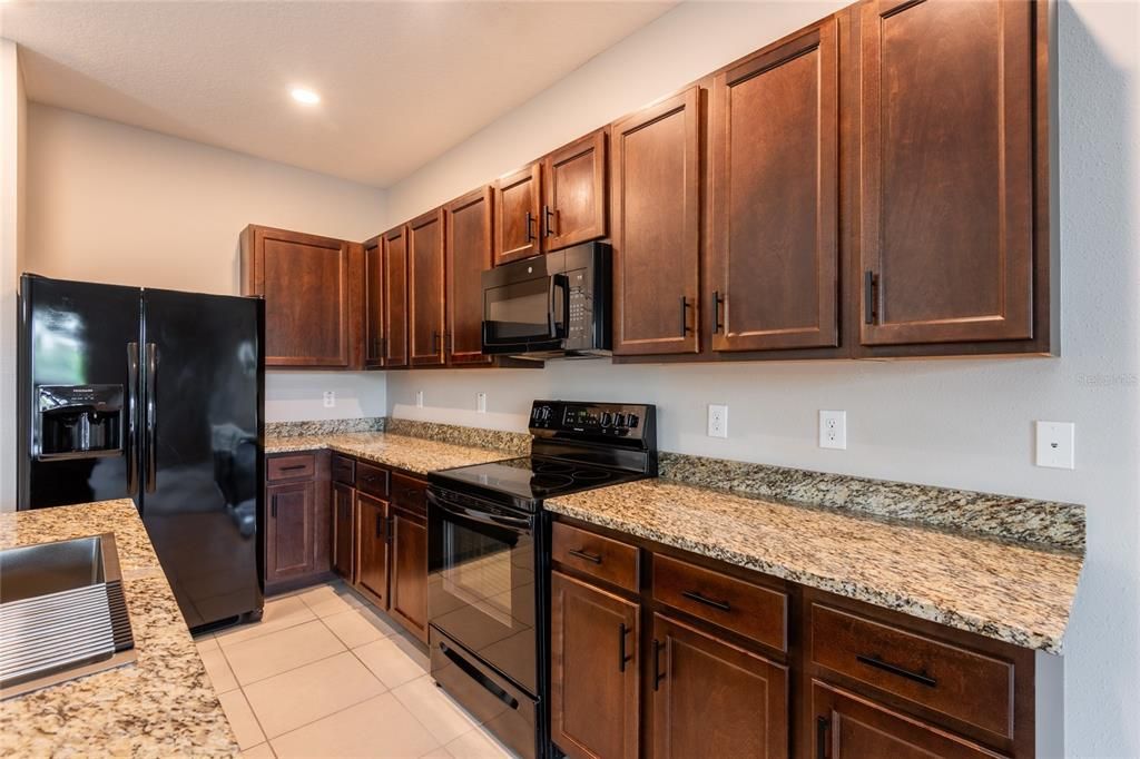 For Sale: $269,900 (3 beds, 2 baths, 1673 Square Feet)
