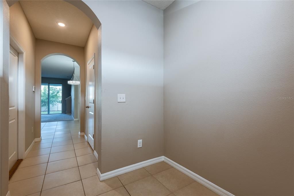 For Sale: $269,900 (3 beds, 2 baths, 1673 Square Feet)