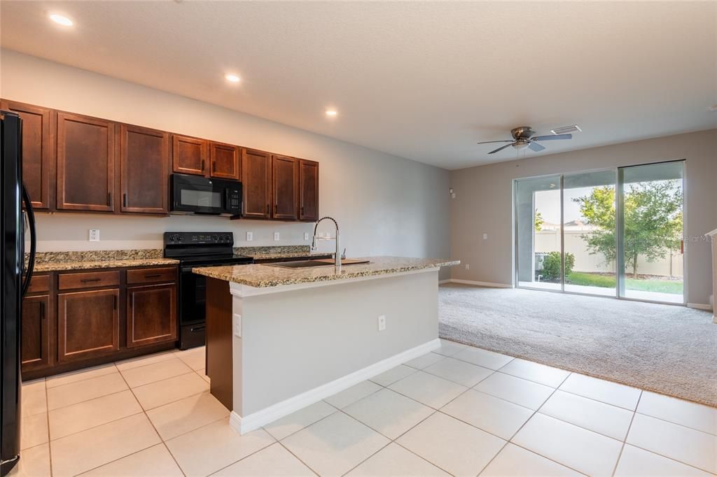 For Sale: $269,900 (3 beds, 2 baths, 1673 Square Feet)