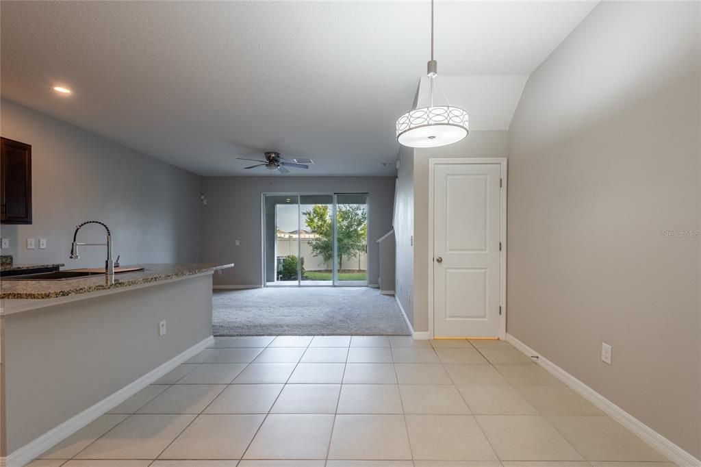 For Sale: $269,900 (3 beds, 2 baths, 1673 Square Feet)