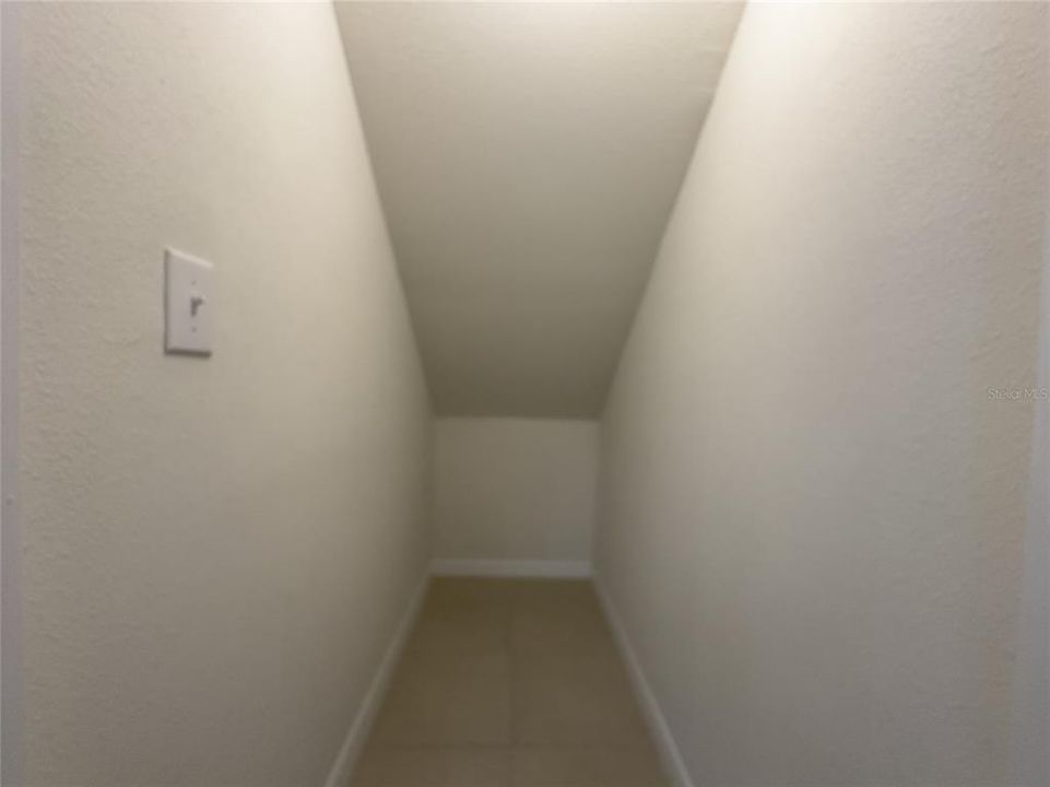 For Sale: $269,900 (3 beds, 2 baths, 1673 Square Feet)