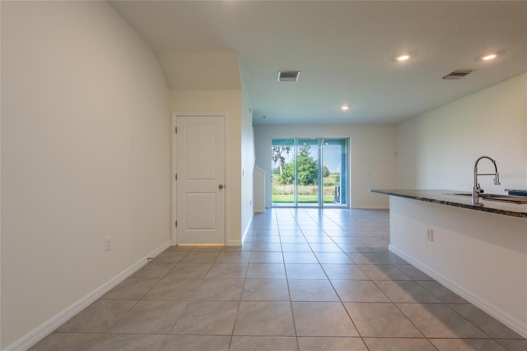 For Sale: $275,900 (3 beds, 2 baths, 1673 Square Feet)