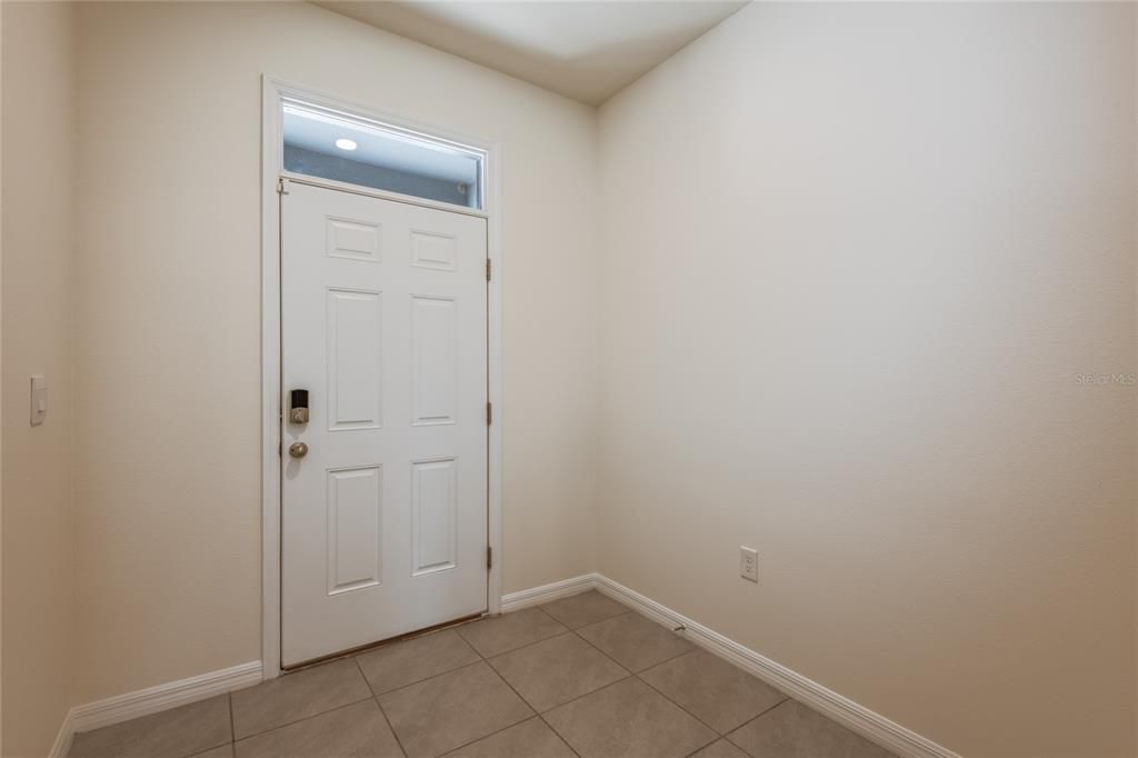 For Sale: $275,900 (3 beds, 2 baths, 1673 Square Feet)