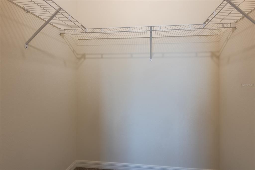 For Sale: $275,900 (3 beds, 2 baths, 1673 Square Feet)