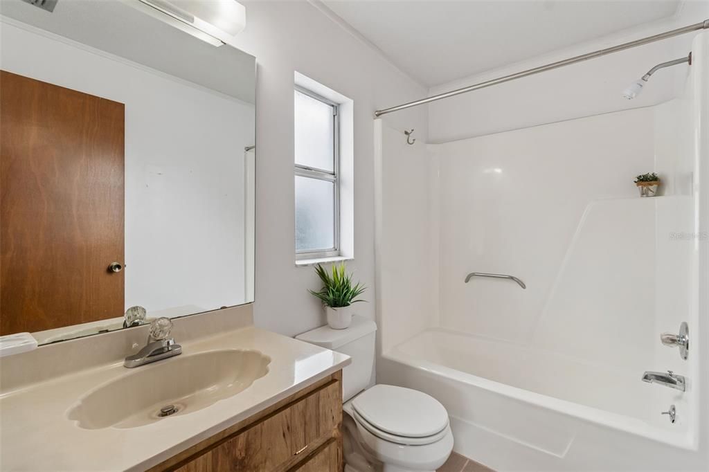 For Sale: $390,000 (3 beds, 2 baths, 1419 Square Feet)