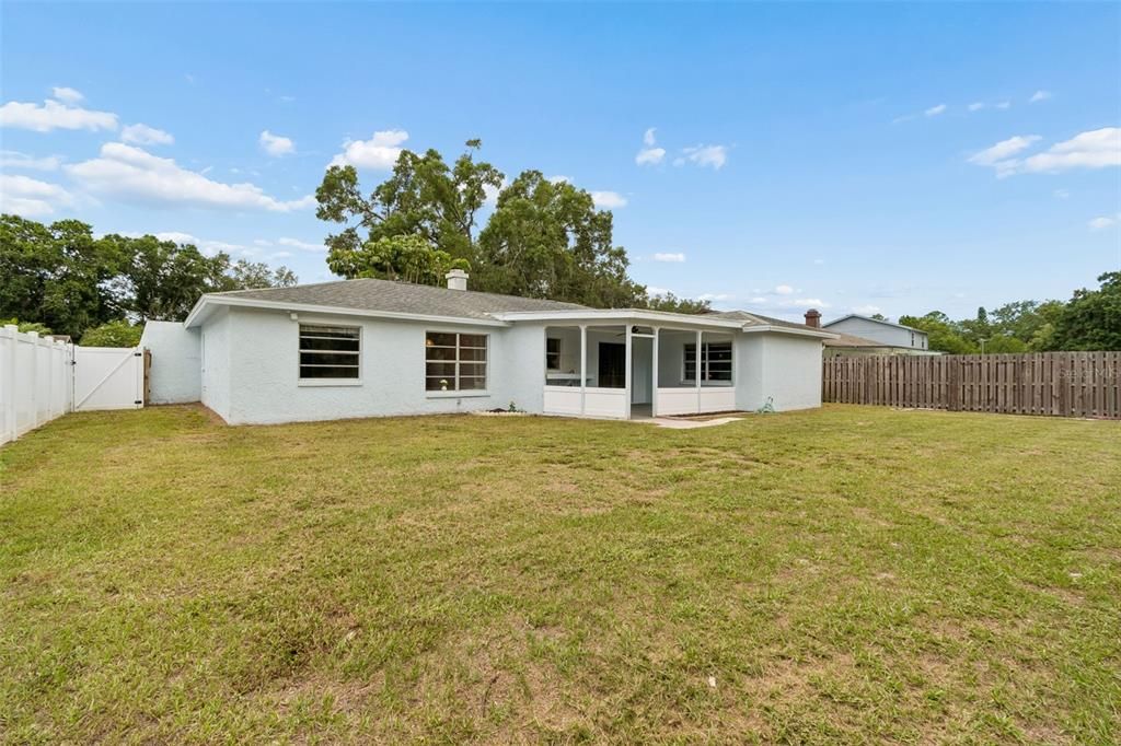 For Sale: $390,000 (3 beds, 2 baths, 1419 Square Feet)