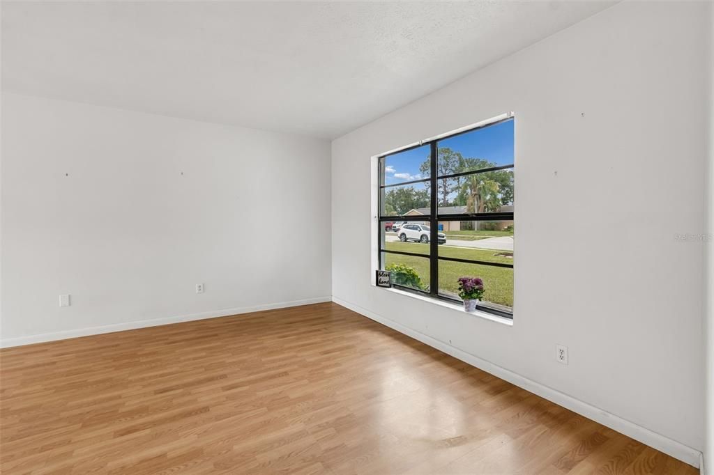 For Sale: $390,000 (3 beds, 2 baths, 1419 Square Feet)