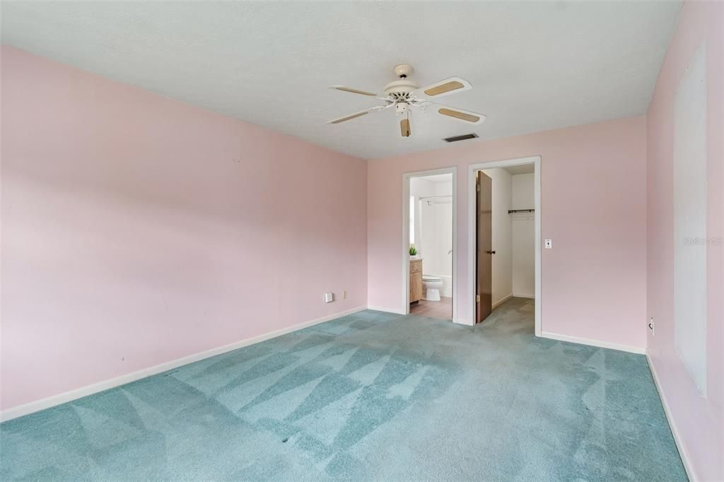 For Sale: $390,000 (3 beds, 2 baths, 1419 Square Feet)