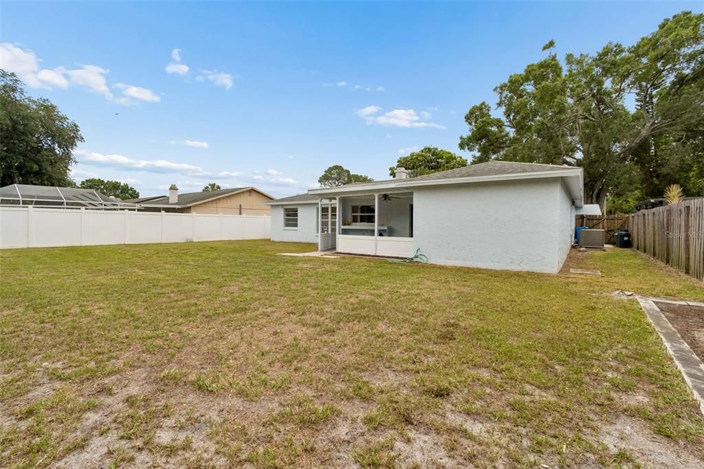 For Sale: $390,000 (3 beds, 2 baths, 1419 Square Feet)