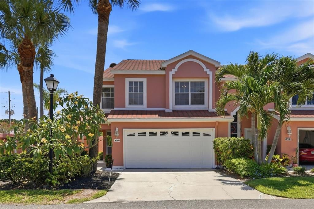 For Sale: $439,900 (3 beds, 2 baths, 1855 Square Feet)