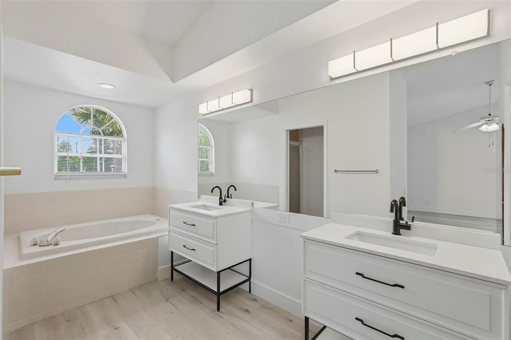 For Sale: $439,900 (3 beds, 2 baths, 1855 Square Feet)