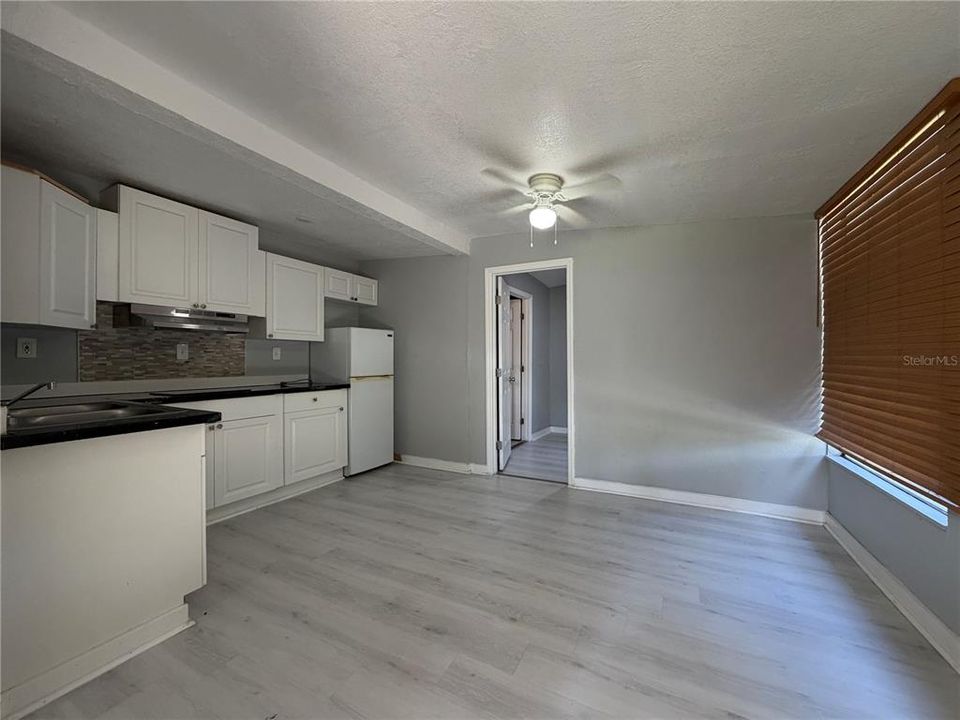 En Venta: $279,500 (3 camas, 2 baños, 1467 Pies cuadrados)