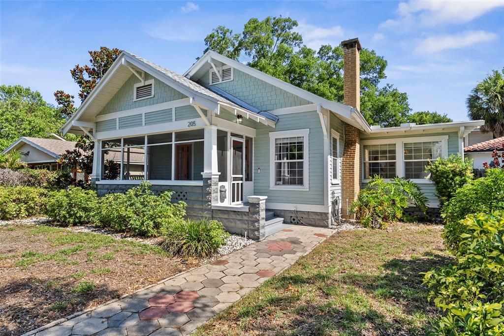 For Sale: $1,100,000 (3 beds, 2 baths, 1502 Square Feet)