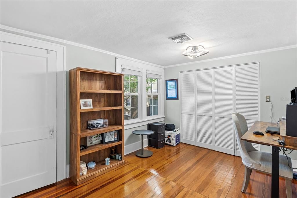For Sale: $1,100,000 (3 beds, 2 baths, 1502 Square Feet)