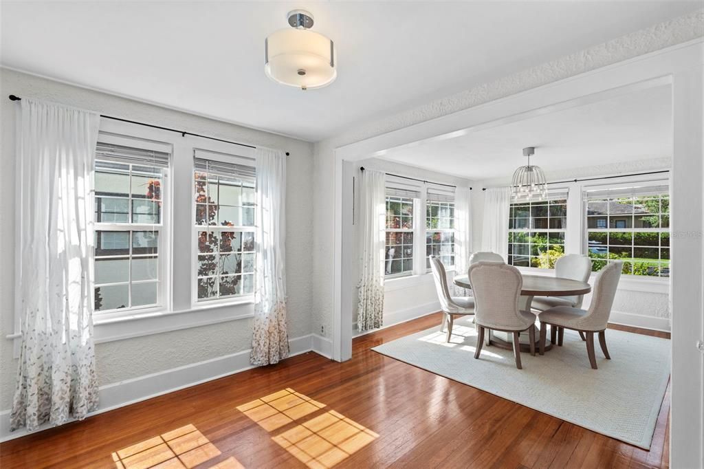 For Sale: $1,100,000 (3 beds, 2 baths, 1502 Square Feet)