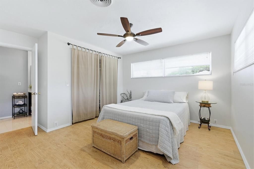 For Sale: $689,000 (4 beds, 3 baths, 2895 Square Feet)